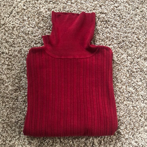 i.e. Petite Women’s XL Red Sweater - Picture 2 of 9